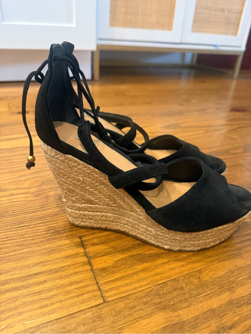 UGG Black Suede Reagan Wedge Sandals with Ankle Ties - size 8 - Picture 4 of 8